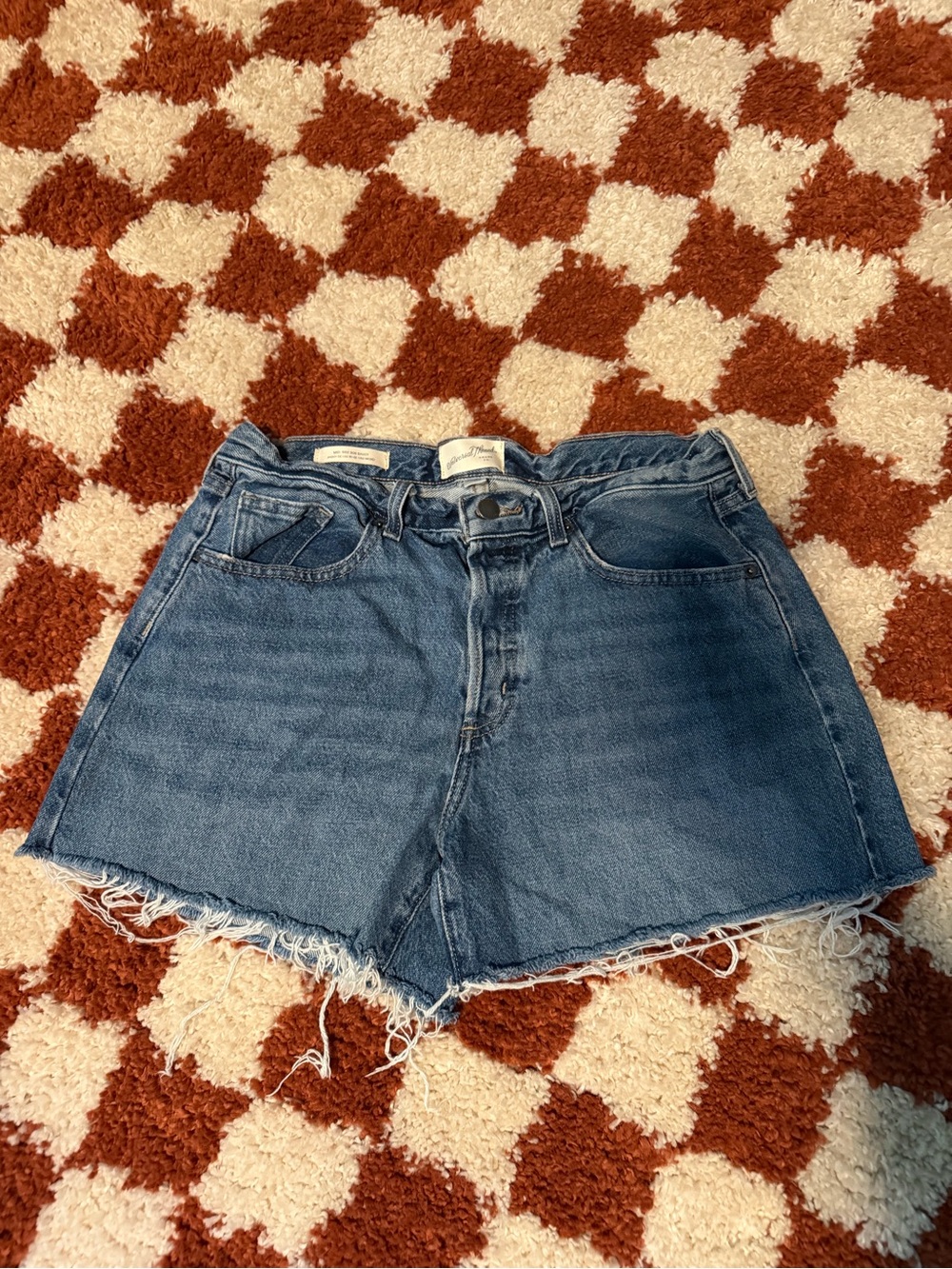 Universal Thread Raw-Hem Denim Shorts in Blue Wash Mid Rise 90s Baggy Size 6R
